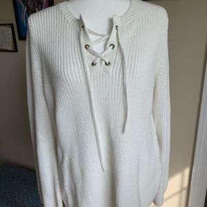 White sweater like new condition!
